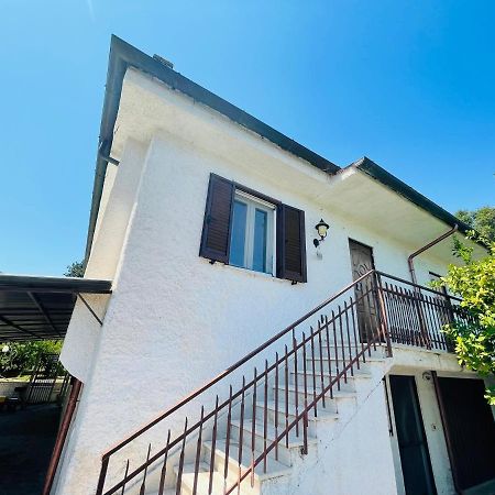 La Casa Di Nonna Attilia Appartement Fondi Buitenkant foto